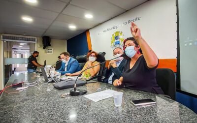 Dani participa da reunião de encerramento da Frente pelo Centro do Recife