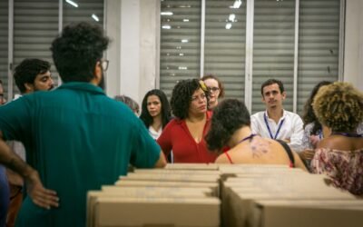 Dani Portela realiza fiscalização no Arquivo Público de Pernambuco